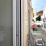Διαμέρισμα Traditional 3 Bedroom *