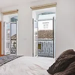 Traditional 3 Bedroom * آلتيه