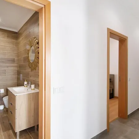 Traditional 3 Bedroom Apartment Alte