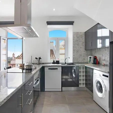 Traditional 3 Bedroom * Alte