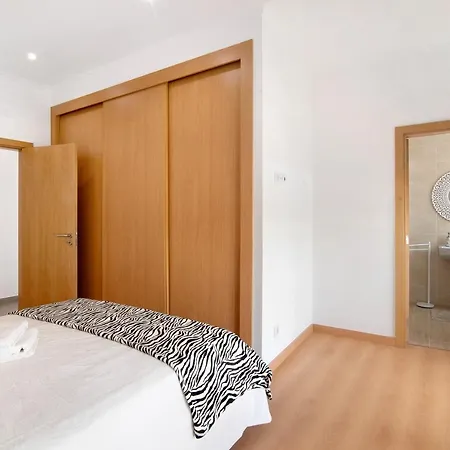 Traditional 3 Bedroom Apartment Alte