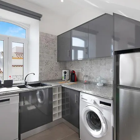 Traditional 3 Bedroom * Alte