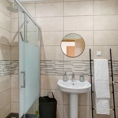 شقة Traditional 3 Bedroom